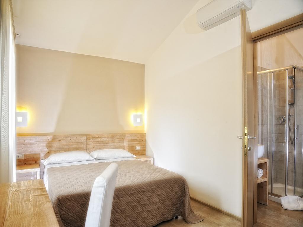 B&B Le Cale Santa Maria Navarrese Buitenkant foto