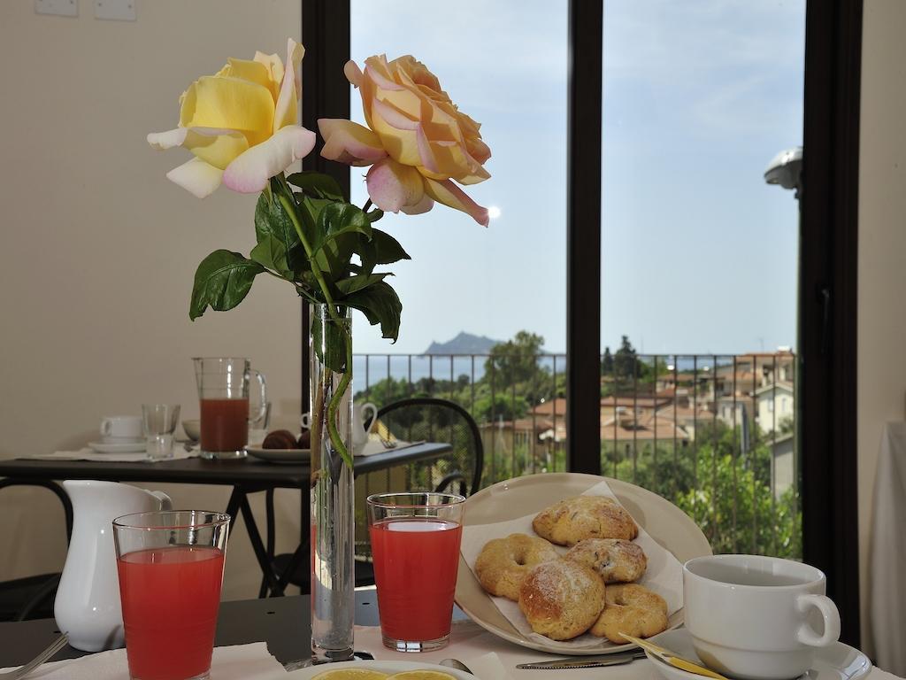 B&B Le Cale Santa Maria Navarrese Buitenkant foto